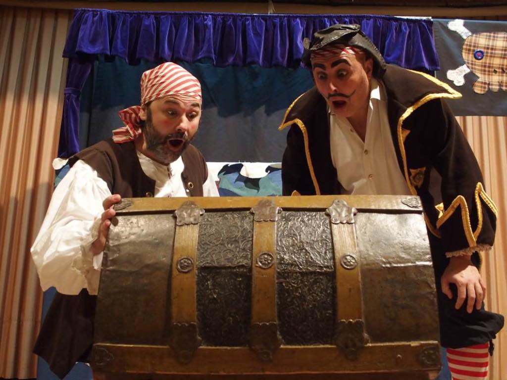 Bucaneros. Kamaru Teatro