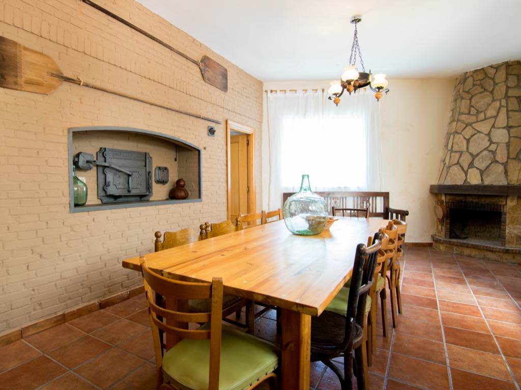 Cine de la Casa Rural Antiguo horno de María y Mielgo en Muelas del Pan, Zamora