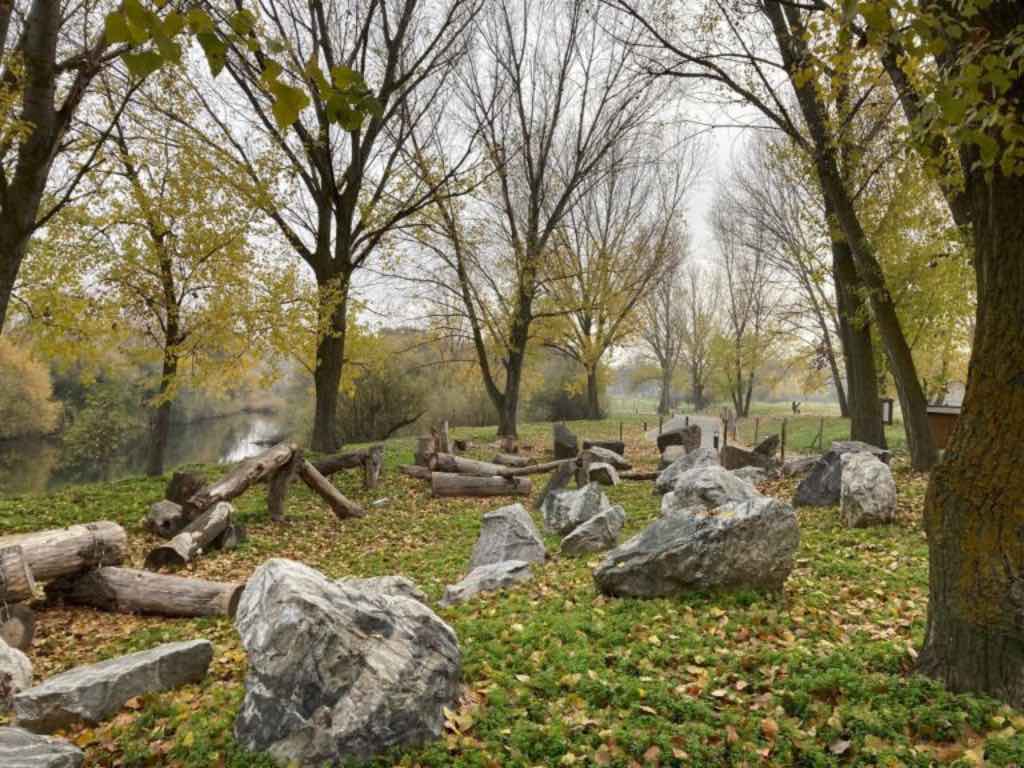 Zona de ocio canina en la Isla del Soto en Santa Marta de Tormes, Salamanca