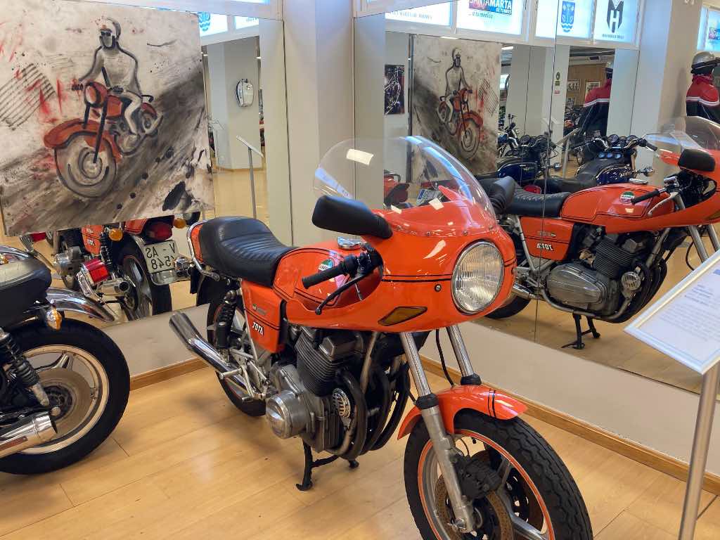 Moto Jota, una de las piezas del Museo de la Moto de Santa Marta de Tormes, Salamanca