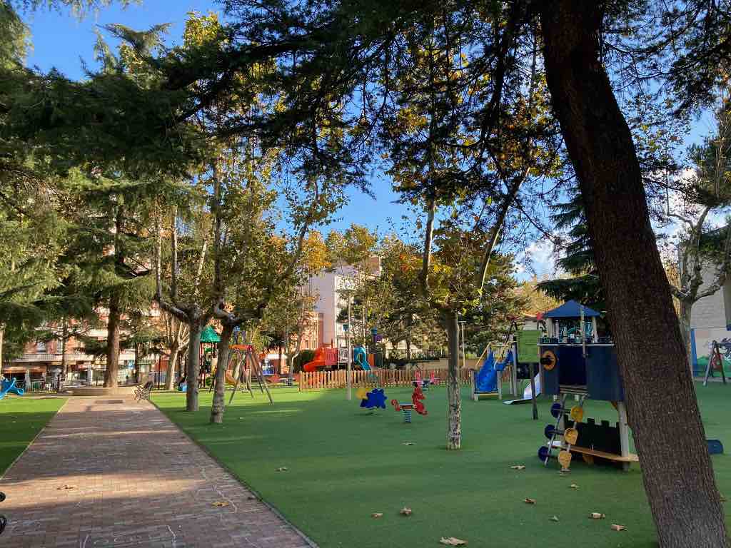 Zona de ocio infantil en el Parque de La Alamedilla en Salamanca