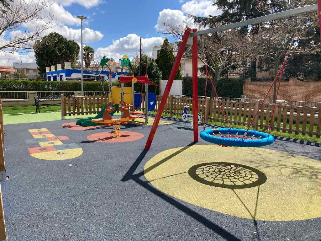 Parque infantil en Santa Marta de Tormes, Salamanca