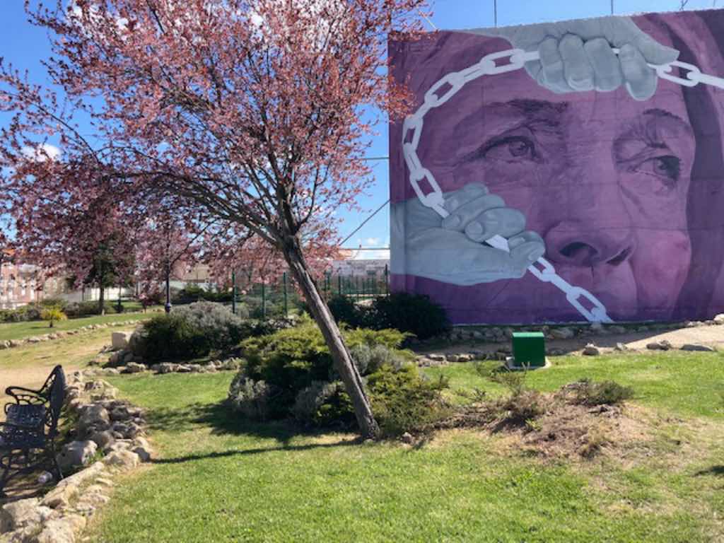 Paseo Alcalde Jose Sánchez. ruta de los Murales en Santa Marta de Tormes, Salamanca