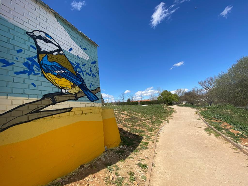 Mural Paseo Fluvial en Santa Marta de Tormes, Salamanca, del artista Caín Ferreras