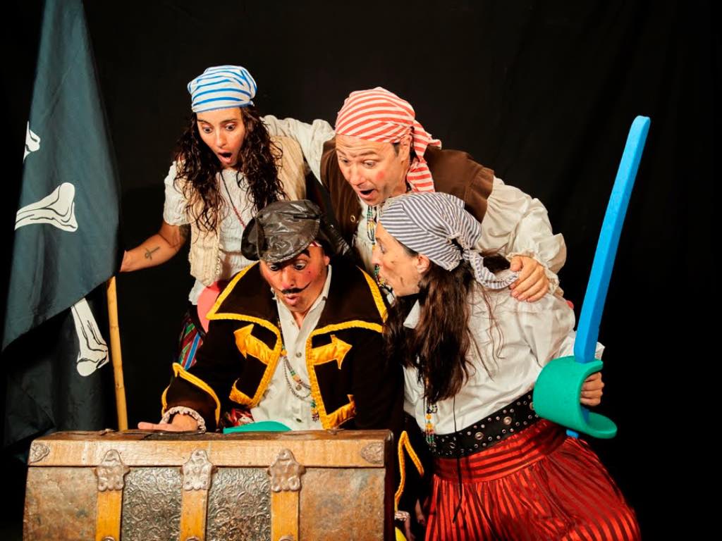 Pirata Super Disco de Kamaru Teatro