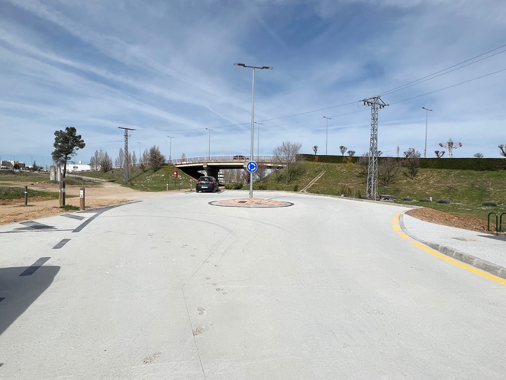 Rotonda Vía Verde Carbajosa Alba de Tormes
