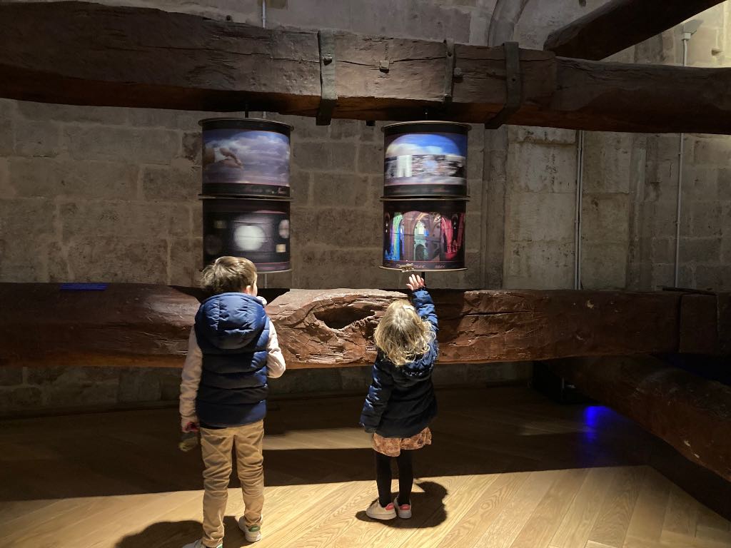 Sala maquinaria reloj Ieronimus en Salamanca