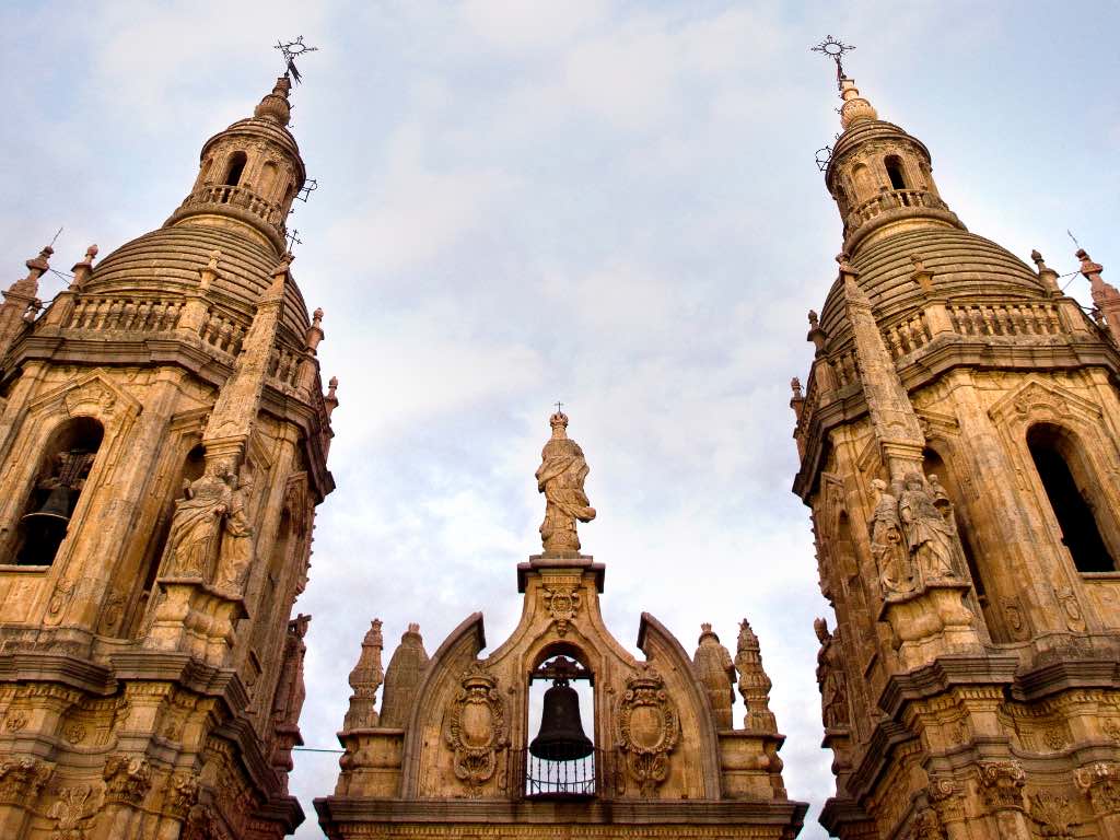 Scala Coeli desde abajo en Salamanca. Turismo de Salamanca