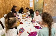 Salidas culturales y talleres de manualidades completan la programación especial de actividades para niños de Carbajosa durante el mes de junio