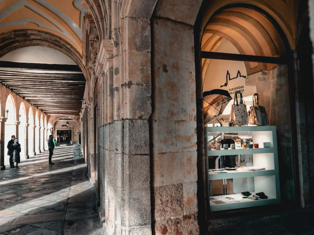 Tienda de Turismo de Salamanca. Imagen de Turismo de Salamanca